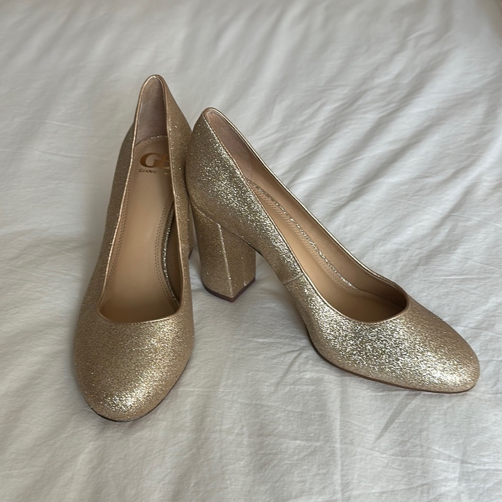 Gianna Bini Gold Chunk Heel